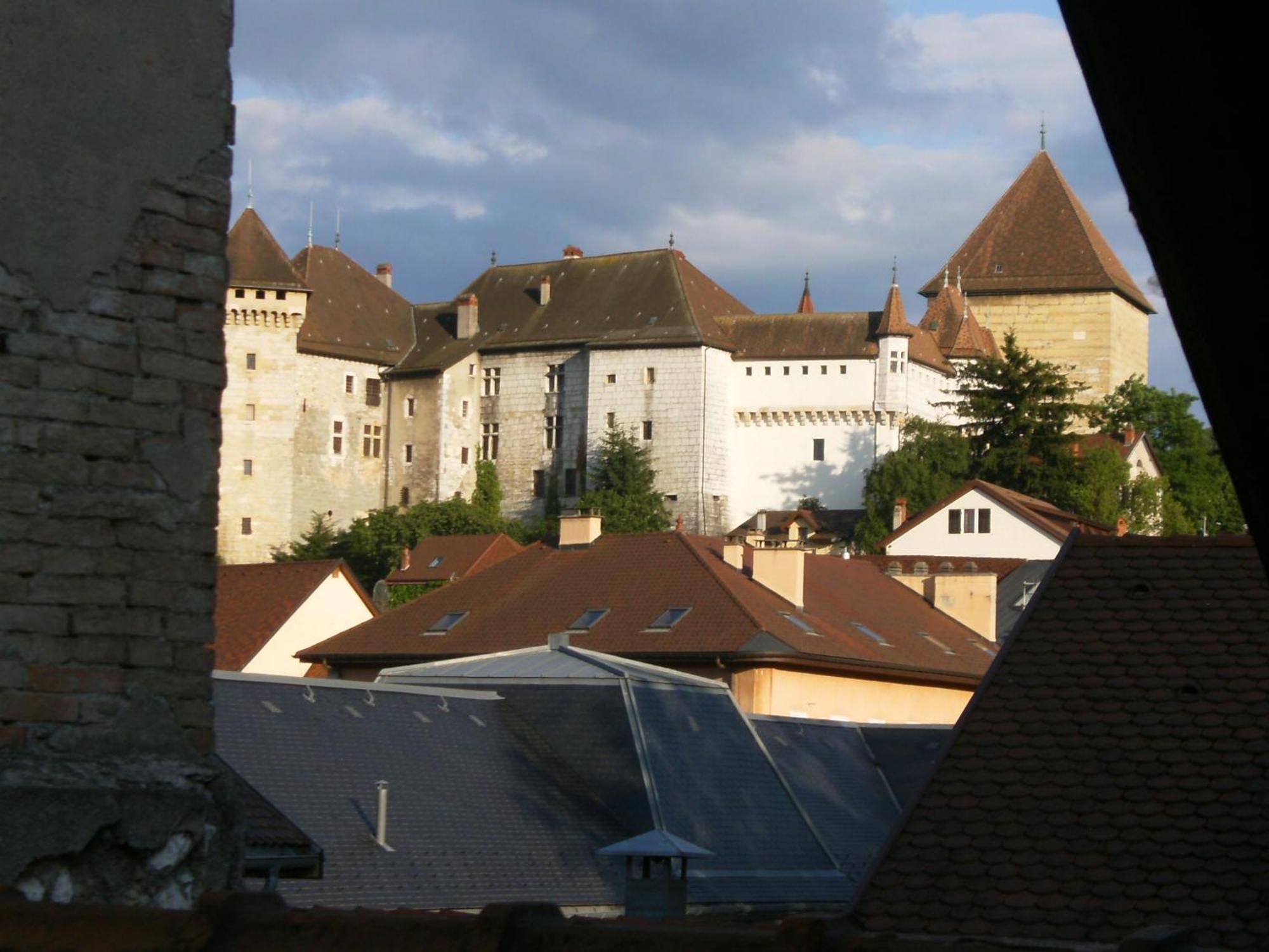 Au Calme En Vieille Ville - Proche Lac - Ambiance Esprit Brocante Annecy Esterno foto